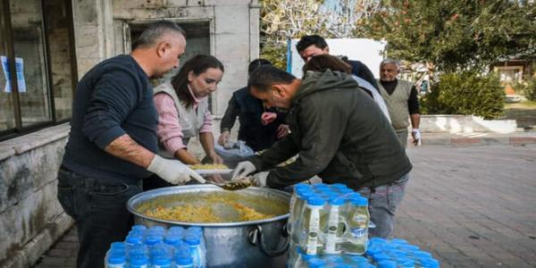 الشؤون الاجتماعية والعمل بالتعاون مع المنظمات غير الحكومية… مبادرات لدعم المهجرين من حلب في مختلف المحافظات