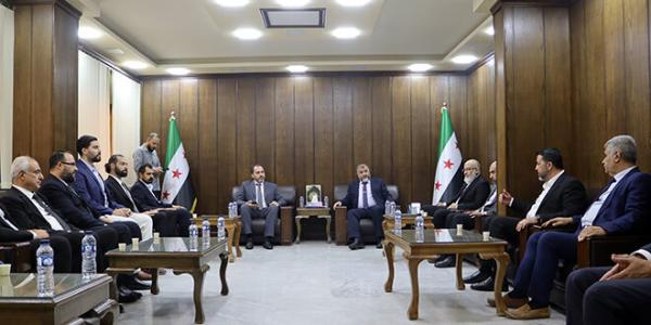 وزير السياحة يبحث تطوير مواقع درعا الأثرية ويزور أبرز المعالم