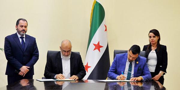 السياحة توقع مع الاتحاد العربي للسياحة والفنادق مذكرة تفاهم لتشجيع الاستثمار